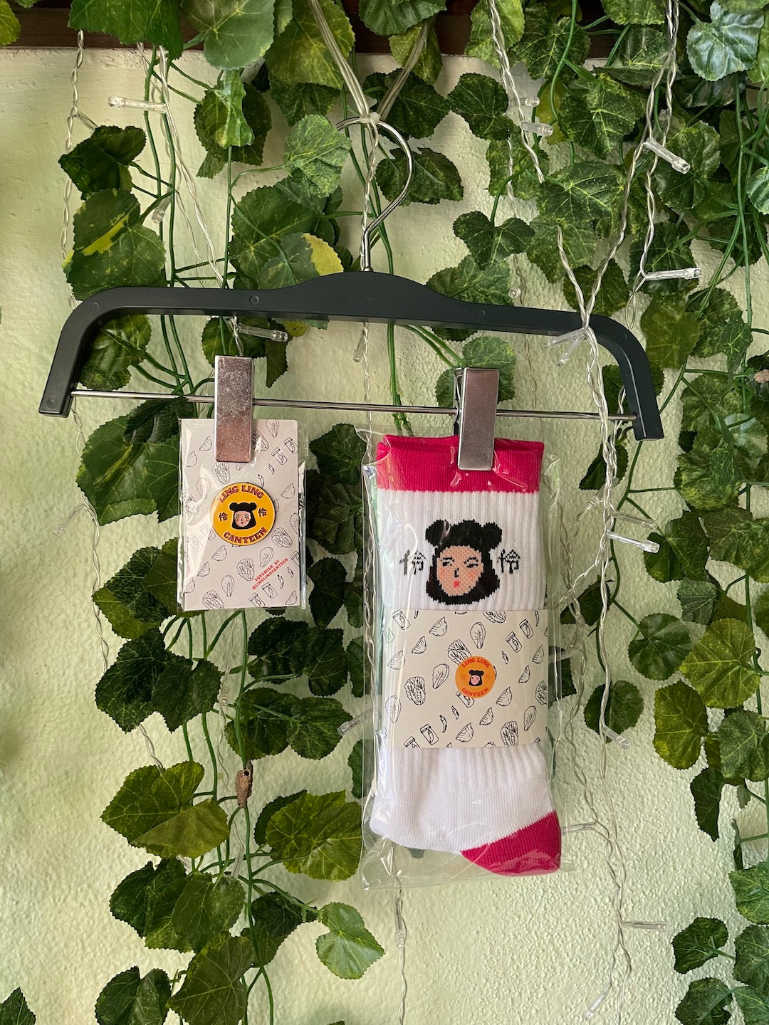 Ling Ling Canteen Crew Socks